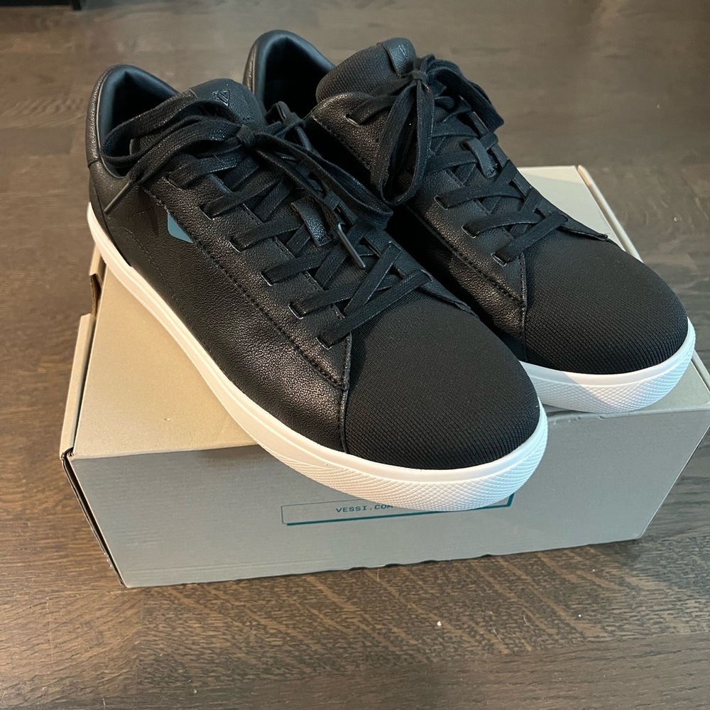 🌟BRAND NEW🌟 Vessi Men's Soho Sneakers